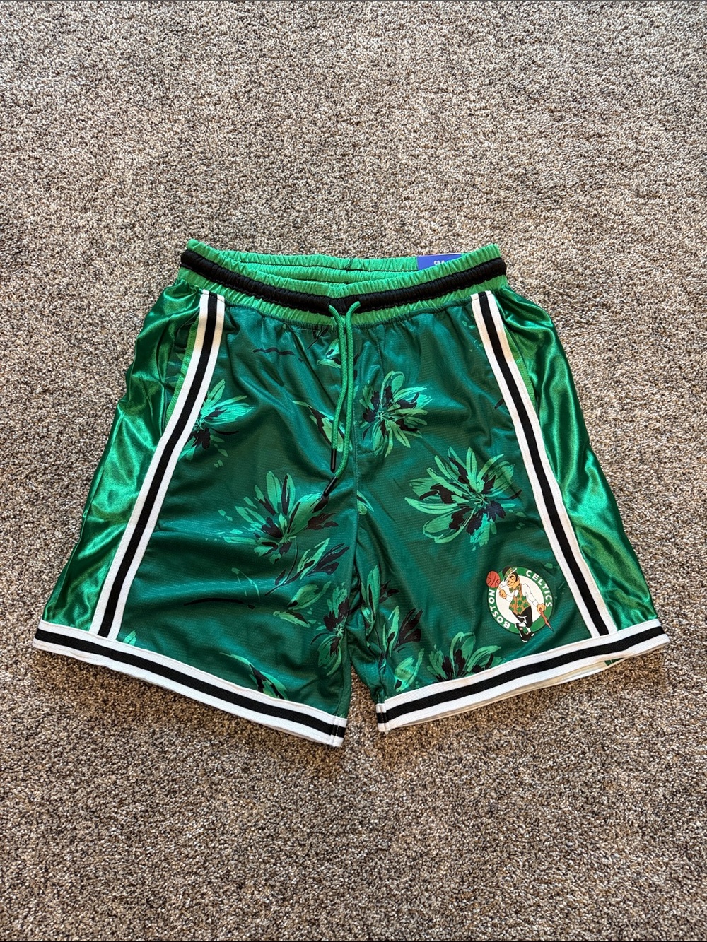 NWT - Boston Celtics Kelly Green Floral Mens Basketball Shorts